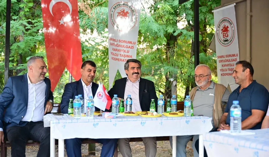 Başkan Oktay Yılmaz’dan Ulaşım Esnafına Ziyaret: "Ortak Akılla Çalışıyoruz"